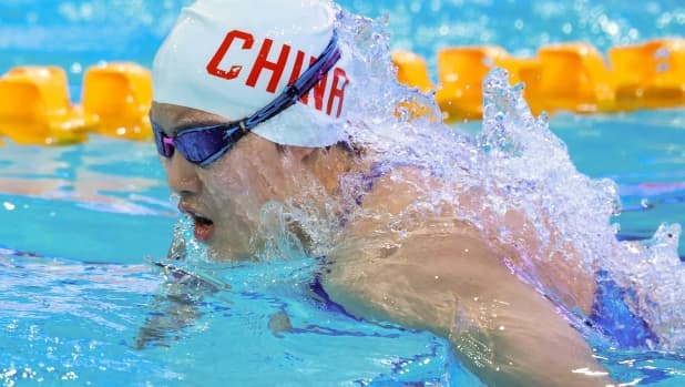 Yu Zidi, il campione tredicenne scovato all'acquapark che teme più le interviste delle gare