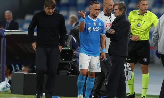 Napoli, brutte notizie: Lobotka ko, il metronomo di Conte salterà (anche) la sfida all'Inter