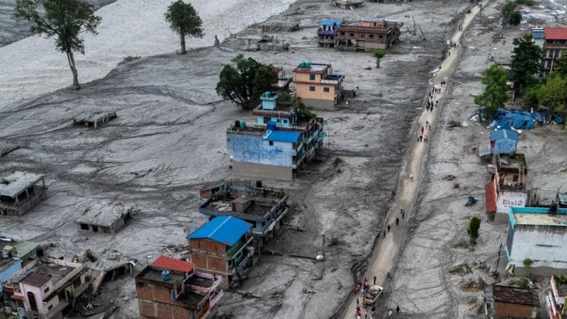 Nepal, nella città santa inghiottita dal fango. “Qui tutto è perduto”