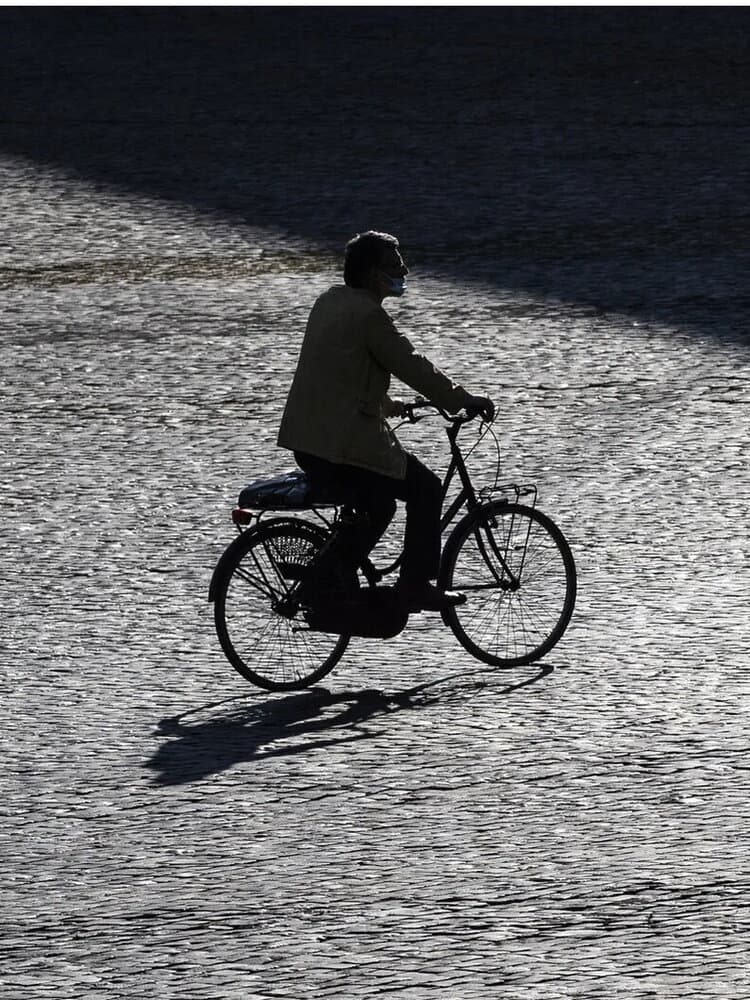 Quando l'Austerity entrò nelle case e riempì le strade di bici e pattini a rotelle