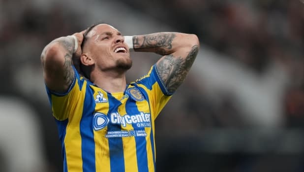 Argentina, scontri allo stadio Bielsa tra tifosi del Newells e Rosario Central: 13 fermi