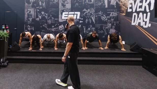 Quali integratori servono davvero? Risponde il nutrizionista sportivo Giacomo Zennaro