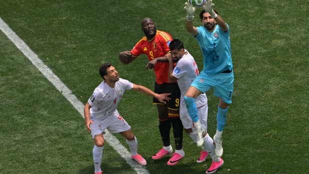 Belgio-Iran, le pagelle: Beiranvand 7,5, cinque parate super. Lukaku 5, goffo e lento