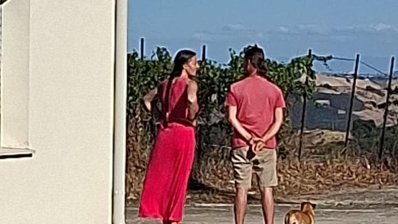 La famiglia nel bosco, troppe persone: salta l’incontro a casa tra Nathan, Catherine e i bambini