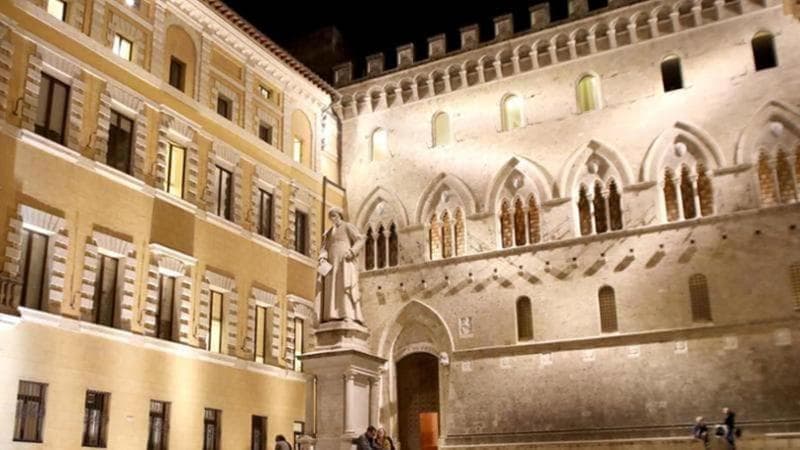 Intesa Sanpaolo-Mps in Borsa da metà novembre “Pronti all’Opa residuale su Mediobanca”
