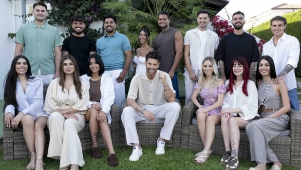 Temptation Island 2026, cos'è successo nella prima puntata: Sabrina e Giovanni in crisi