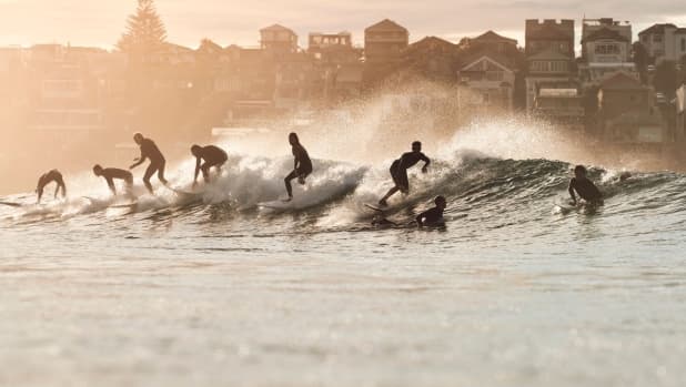 Australia sportiva: 10 esperienze tra surf, trekking, ciclismo, animali… e un calice di vino