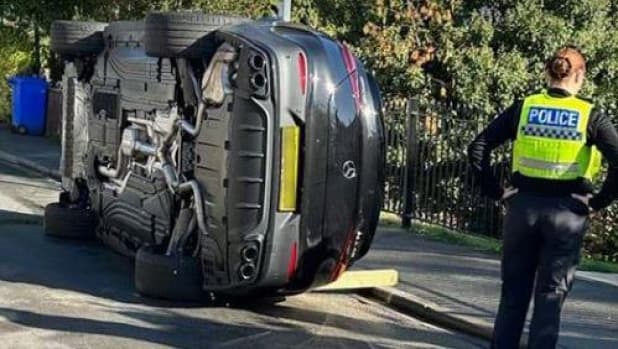 Brutto incidente stradale per l'ex Roma Gourna-Douath: auto ribaltata