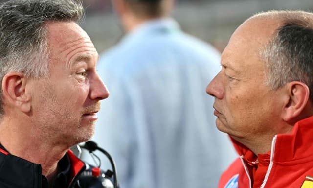 Clamoroso Horner: "La Ferrari sarebbe il lavoro dei sogni. E a Wolff vanno scompigliati i capelli..."
