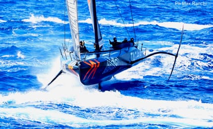 Maxi Yacht Rolex Cup: il vento tiene e lo spettacolo è grande