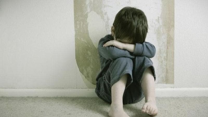 A Ferragosto la solitudine non va in vacanza: Telefono Azzurro attivo per bambini e adolescenti