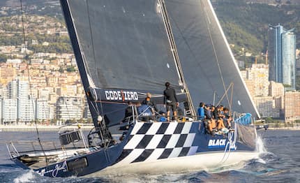 Palermo-Montecarlo: Line Honours per Black Jack