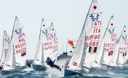 A Marina degli Aregai la "Carnival Race 420&470"