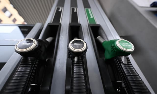 Caro carburanti: proroga al 25 agosto per lo sconto sul diesel, nessun "taglio" per la benzina