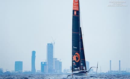 Alinghi Red Bull Racing pronto a regatare a Jeddah