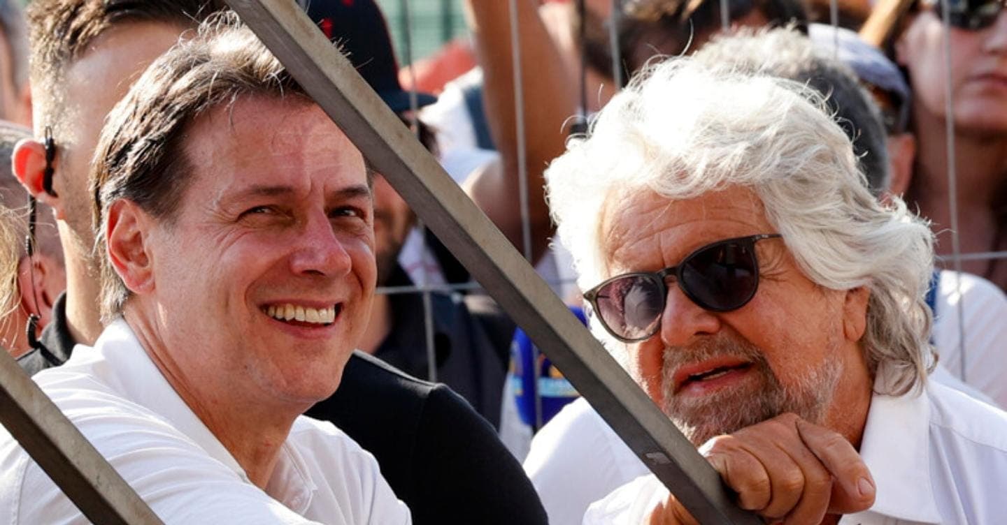 Scontro Grillo-Conte. Il garante: Costituente? Sono io il custode valori M5s. L’ex premier: sia nostra comunità a decidere proprio futuro