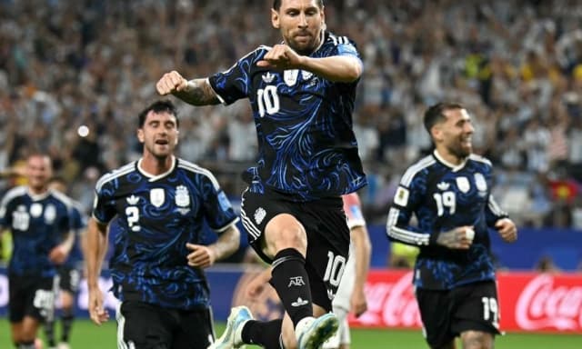 Burruchaga: "Con questo Messi, l'Argentina può fare il bis. Ma basta paragoni con Maradona..."