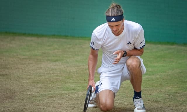 Zverev, spiega il ko ad Halle: "Il sensore di glucosio si rotto e ho dovuto consumare 350 grammi di zucchero"
