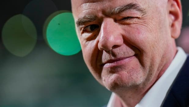 "Non distruggete i documenti": l'Uefa minaccia azioni legali contro la Fifa e Infantino