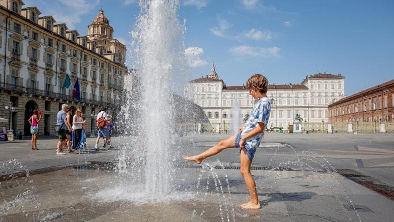Previsioni meteo, fine agosto ancora con valori termici fino a 8-10°C oltre le medie al Centro-Sud