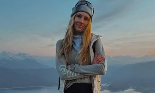Morta Laura Viktoria Härtig, la ciclista dell'incidente con l'ex campione di sci Runggaldier