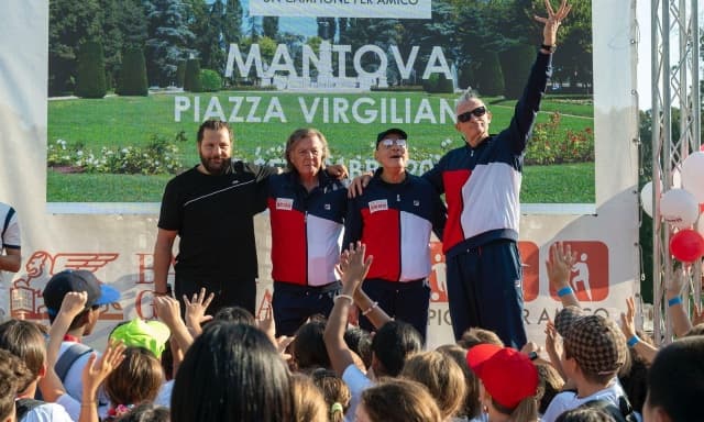Torna "Un campione per amico": 500 bambini a Mantova con Panatta e altri big