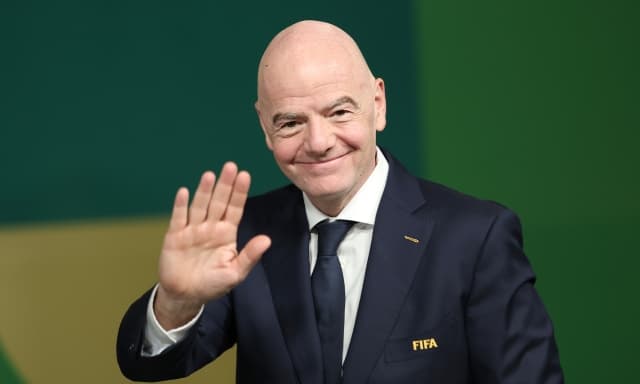 "Trottolino" Infantino: non si perde una partita e si è fatto quasi 40.000 km. E il web esplode coi meme