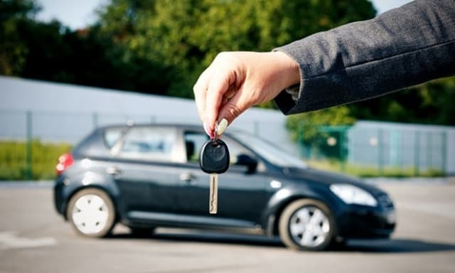 Incentivi auto: arriva il noleggio sociale, con rate scontate per Isee sotto i 30.000 euro