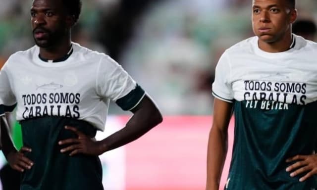 Il Real batte l'Elche, ma è polemica: Mbappé, Vinicius e Konaté nascondono il messaggio pro Ceuta