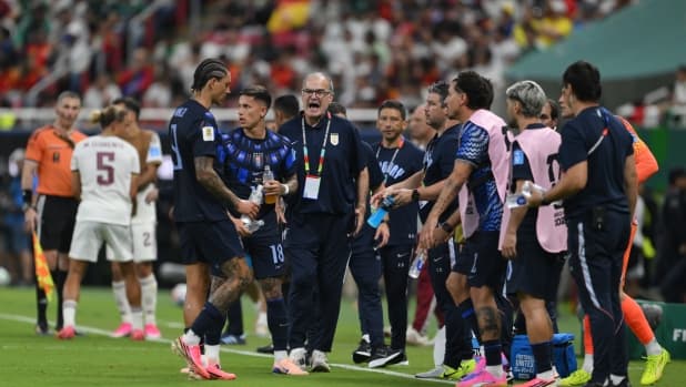 Muslera, Valverde e la rottura con la squadra: il fallimento di Bielsa con l'Uruguay