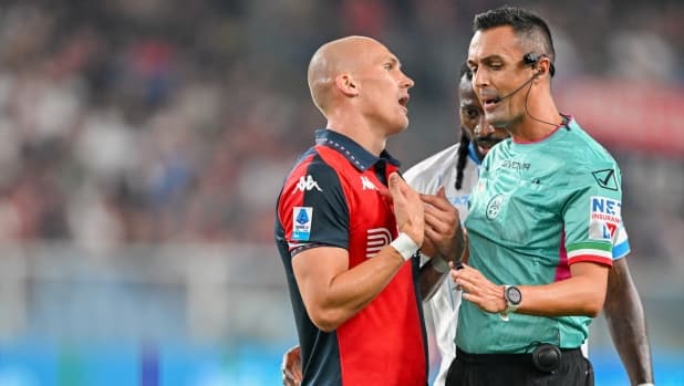 Le pagelle degli arbitri: Di Bello 4,5, vede male su De Bruyne. Arena male a Udine: 5