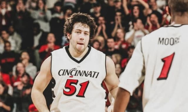 Ex giocatore Nfl, il basket con James White: chi è Connor Barwin, il nuovo presidente di Trieste