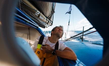 Vendée Globe: Charlie Dalin è il primo a passare Buona Speranza