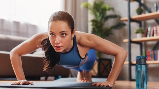 Push-up: come eseguire senza errori l'esercizio total body adatto anche ai principianti