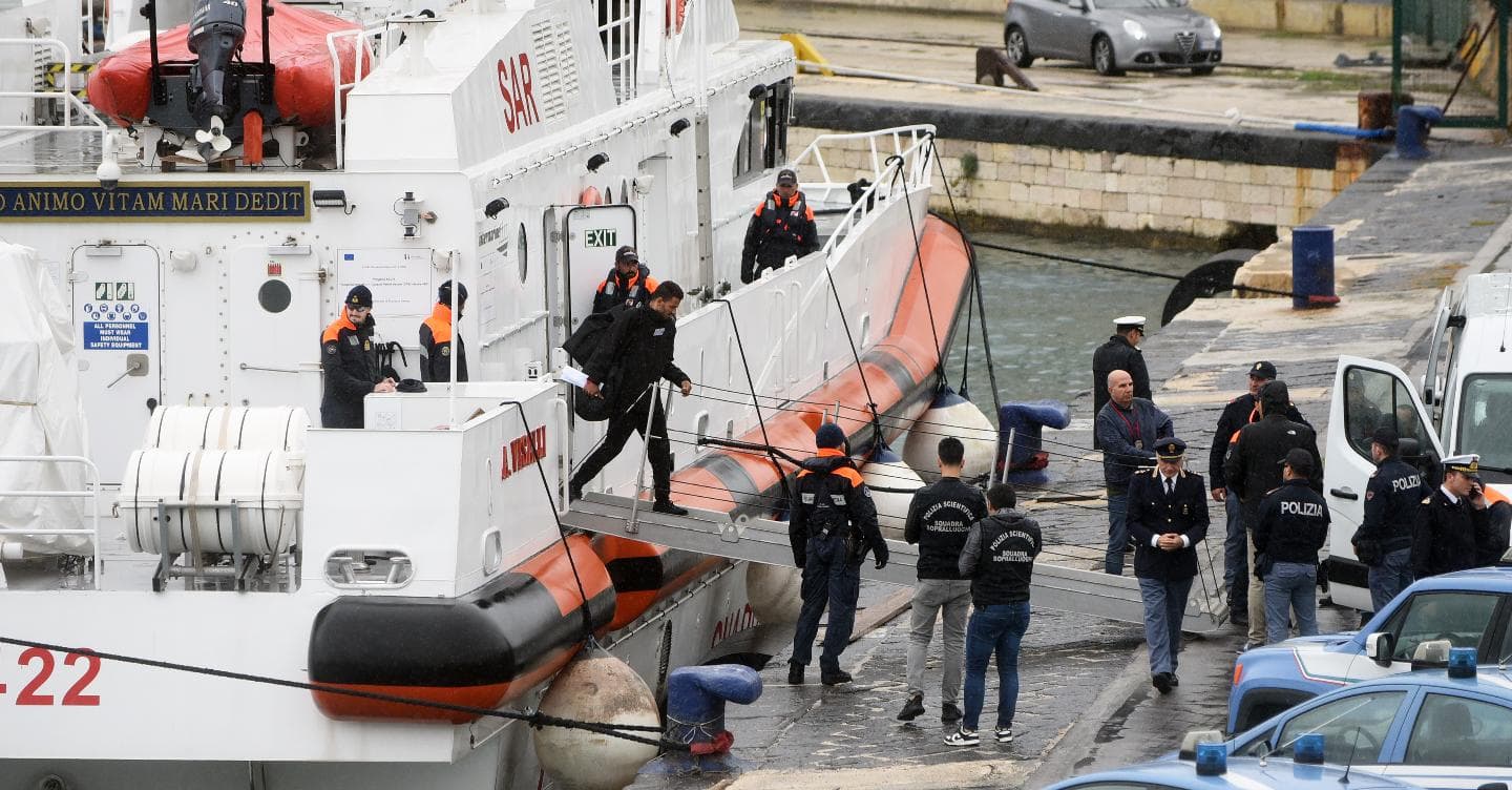 Nuovo decreto per i migranti in Albania: ecco la strategia del governo