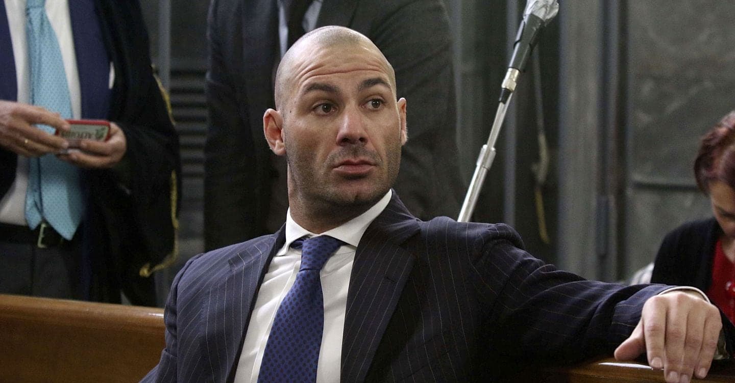 Dai maltrattamenti alla madre al Rdc percepito indebitamente, le condanne di Bossi junior