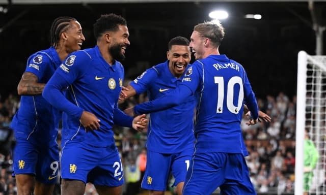 Attacco devastante, difesa da rivedere. Ma il Chelsea di Xabi Alonso batte il Fulham 3-2