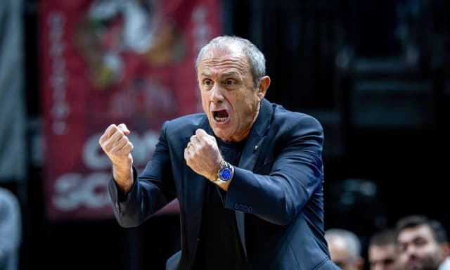 Messina: "Grazie Armani, adesso cerco un'opportunità. Tornassi indietro..."