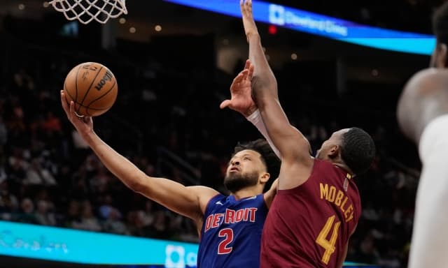 Rullo Detroit: passa anche a Cleveland. Mezza Denver perde coi Nets