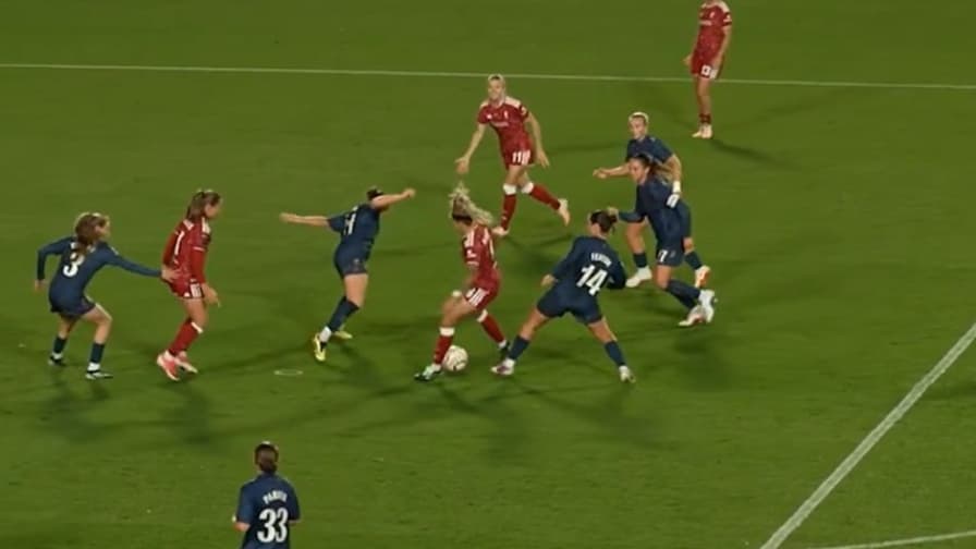 Ne salta 5 e segna: il gol della giocatrice del Liverpool è straordinario