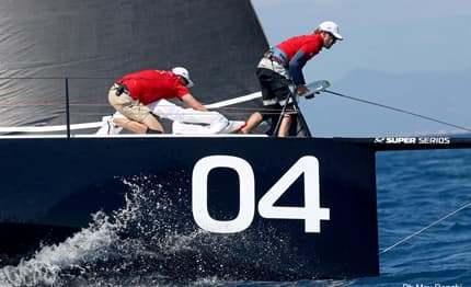 52 Super Series: Gladiator mette subito le cose in chiaro