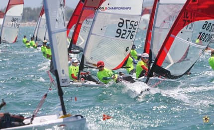Rimini, mondiale O'pen Skiff: va in testa l'ucraino Sviatodslav Yasnolobov