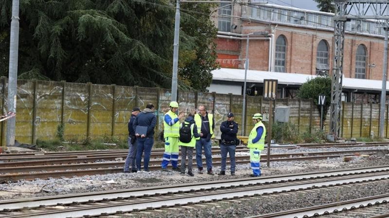 Travolto dal treno mentre è al lavoro sui binari. Tutti i perché della tragedia di San Giorgio in piano