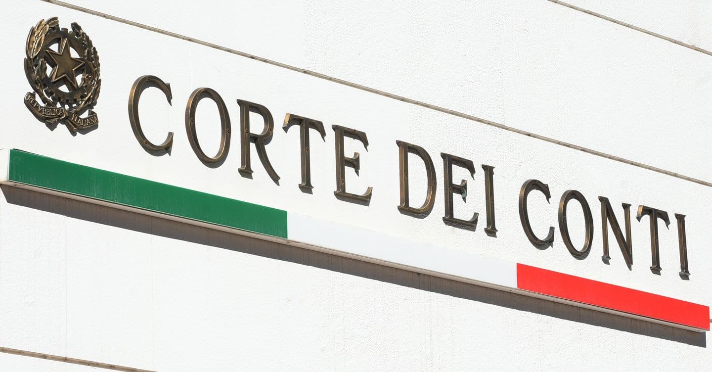 Il Senato approva il ddl sulla corte dei Conti: è legge. I magistrati contabili: «Pagina buia per i cittadini»
