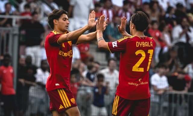 Dybala incanta, ma la Roma si spegne a 20' dalla fine: da 3-0 a 3-3 col Cannes