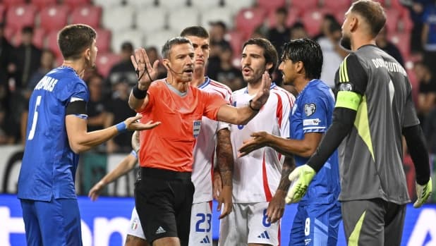 La 7ª edizione del premio Campanati va allo sloveno Vincic: è il miglior arbitro del Mondiale