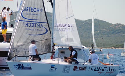 Il J24 Bruschetta Guastafeste vince la Regata Nazionale di Mandello del Lario