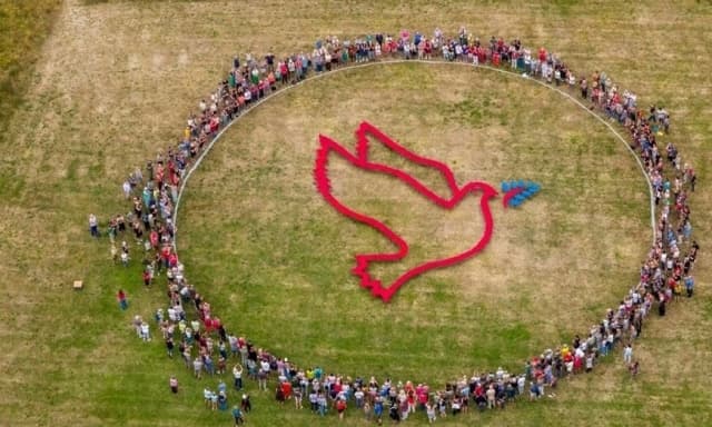 Peacewalk arriva in Italia: il 19 agosto parte la marcia per la pace