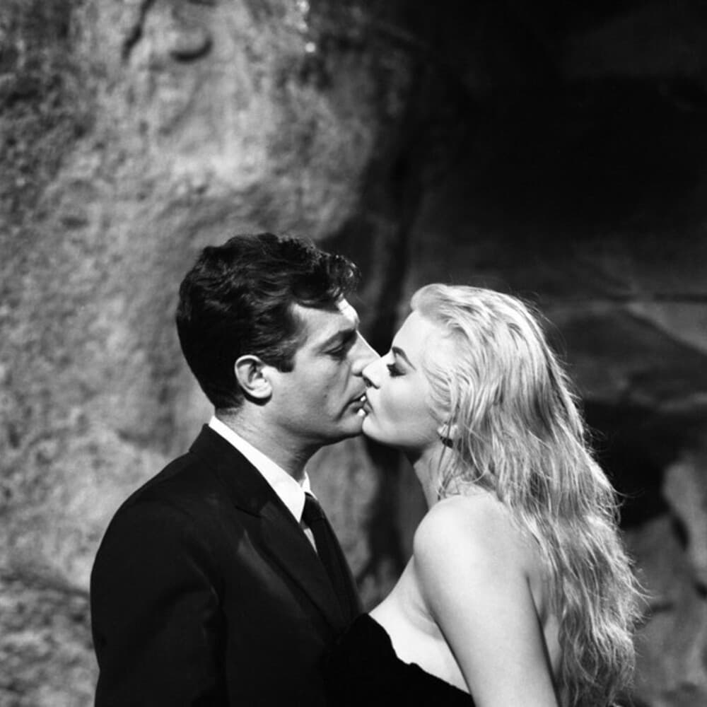 Fontana di Trevi, monumento icona del cinema da Fellini a Totò