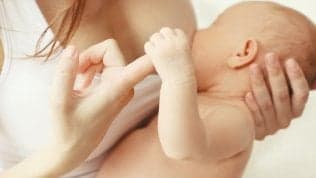 Destri o mancini? Dipende anche dalla durata dell'allattamento